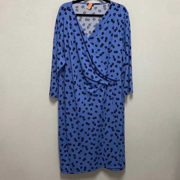 Talbots Plus Size Blue Floral Faux Fit and Flare Wrap Dress 3617 - Picture 2 of 9